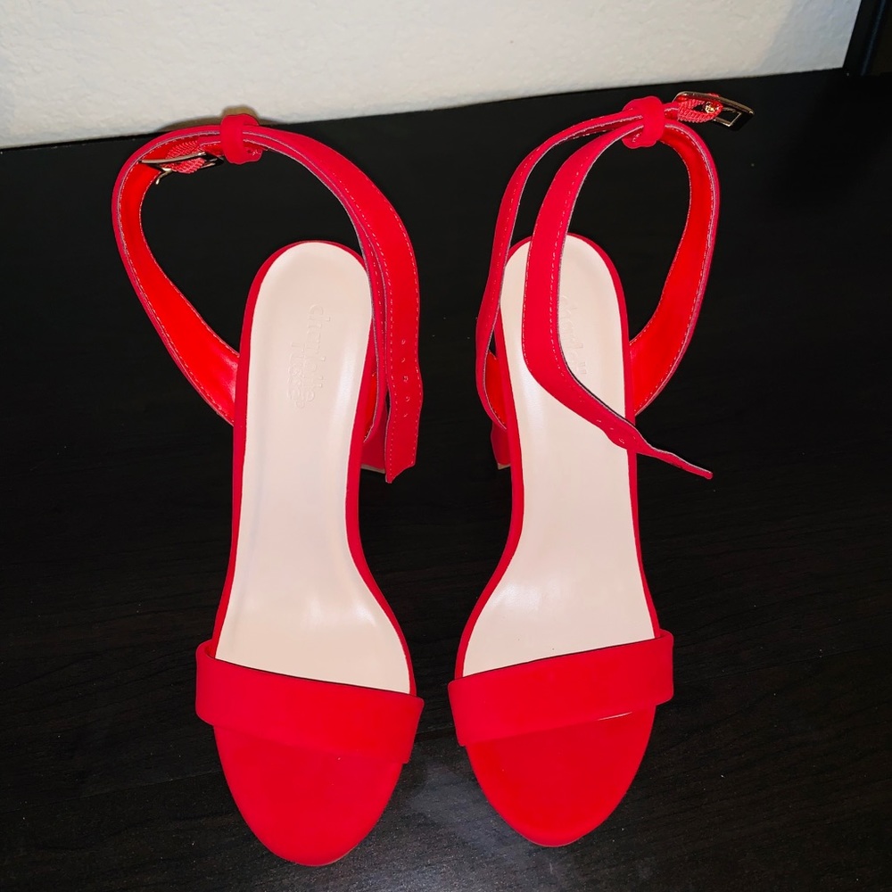 Red pumps block heel